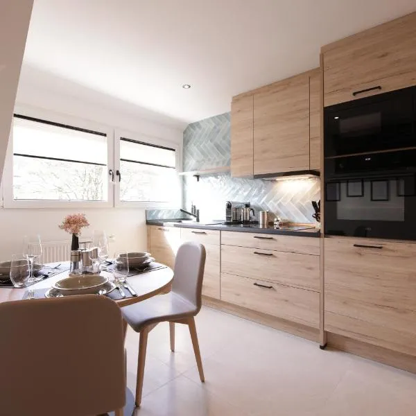 3-2-1meins Schloss Burg bis 5 Pers DTV 4 Sterne Parkplatz WLAN Self Check-in, hotelli kohteessa Remscheid
