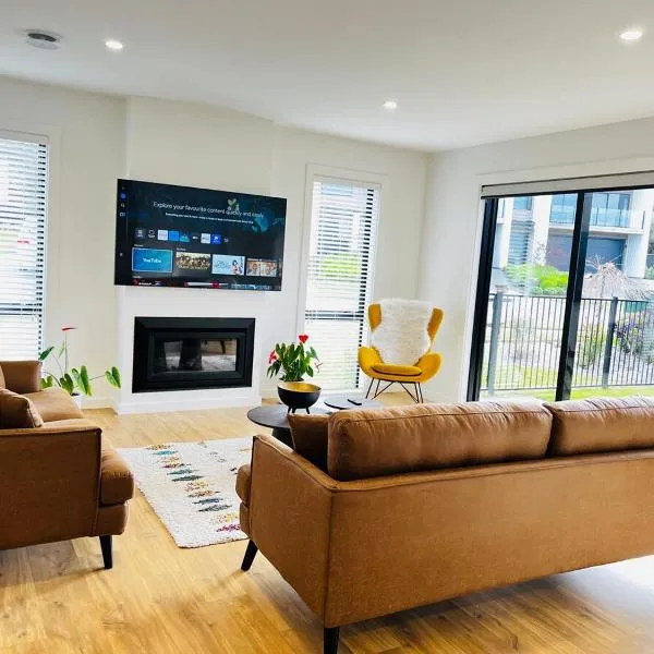 Entire Luxurious 4 Bedroom House, hotel in Taupo