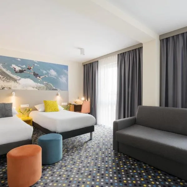 ibis Styles Warszawa West, hotel sa Mory