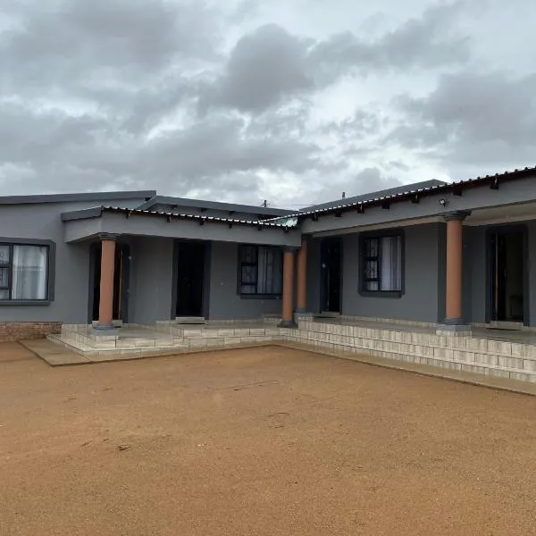 The Arrose Guest House, hotel v mestu Kwamhlanga