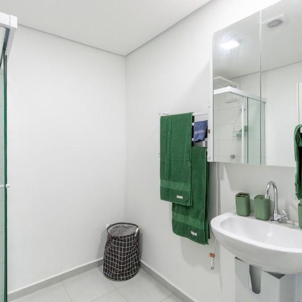 Studio novo e completo Localização privilegiada - próximo a Paulista, Shopping Frei Caneca, Hospital Sírio e Smart Fit Supermercado na porta Estacionamento privado 24hrs em frente ao prédio Rede de proteção para crianças - Foto 3