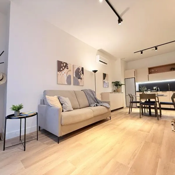 Loft 3 Pet friendly y espacioso by VidaCalma, hotelli kohteessa Valencia