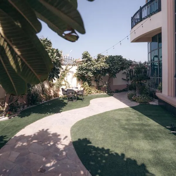 Full Moon Guesthouse, Hotel in Dubai