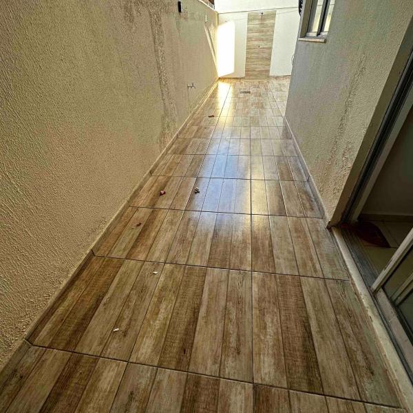 AP Reformado com área externa e vaga de garagem - Foto 4