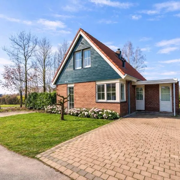 Comfort Villa for 8 People, hotel a Zeewolde