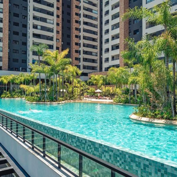 180° view of São Paulo and Brazil’s infinity pool!