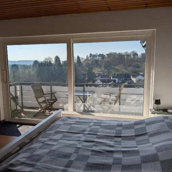 Helles, sonniges, ruhiges Apartment, hotel i Wuppertal