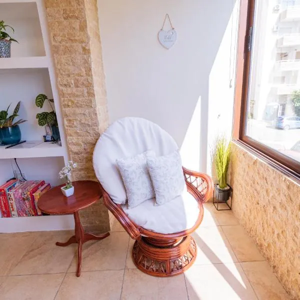 Piale Palms Makenzie Beach Front Apartment Larnaca Airport Area – hotel w Larnace