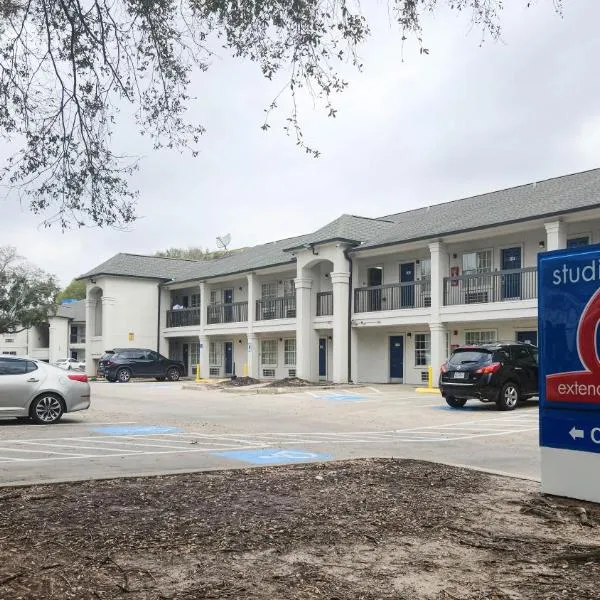 Studio 6-Houston, TX - Hobby South, hotel di Houston