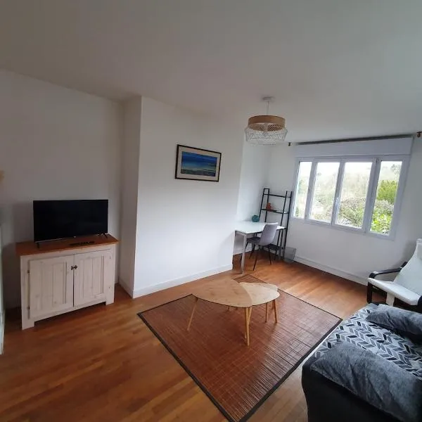 Appartement Les Glycines de Redon, ξενοδοχείο σε Redon