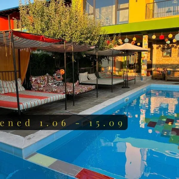 Boutique Hotel Casa Art, hotelli kohteessa Oreshak