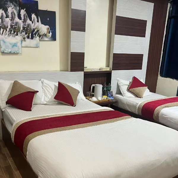 Hotel Atithi, отель в городе Surkhet