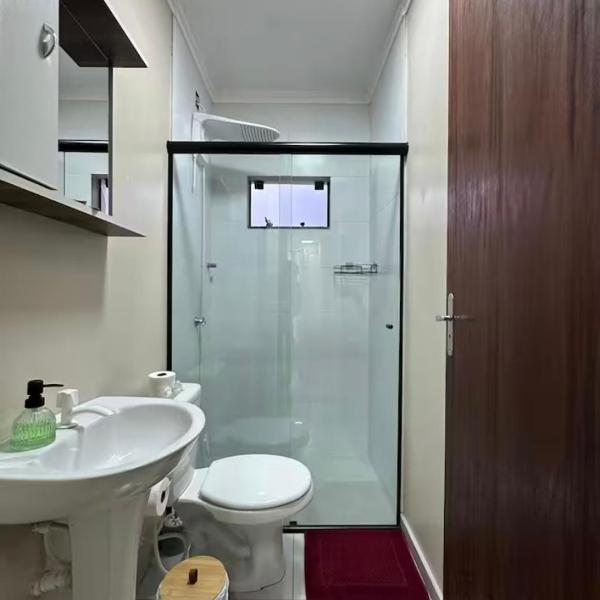 Casa moderna com garagem perto do aeroporto - Foto 3