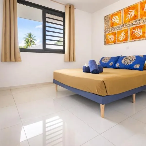 Fare Re'are'a - Charmant bungalow côté mer proche de la plage de Temae, hotel v destinácii Moorea