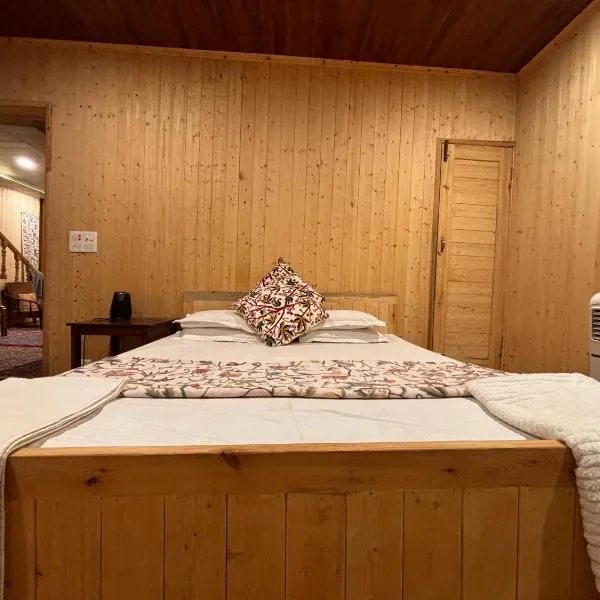 Favela Headrooms, hotel en Srinagar