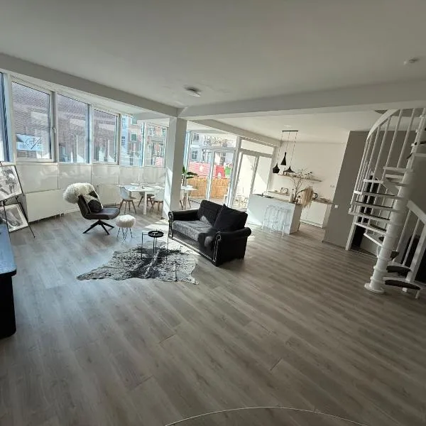 Loft-like Apartment 150 sqm near Veltins Arena, khách sạn ở Gelsenkirchen