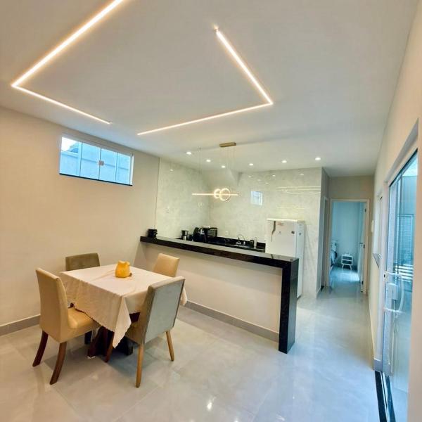 Casa com 2 Quartos a 50 passos da Praia do Foguete