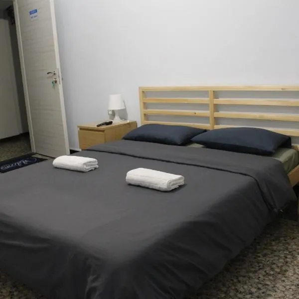 Uddin House, hotel di Genoa