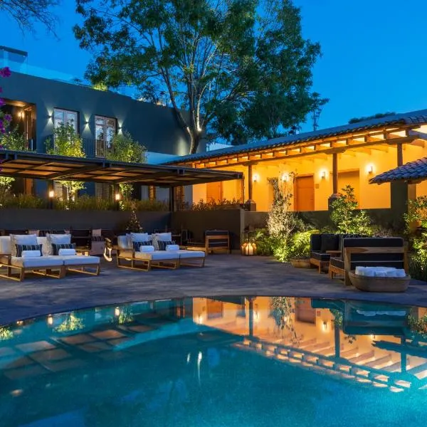 La Casa Rodavento, hotell i Valle de Bravo