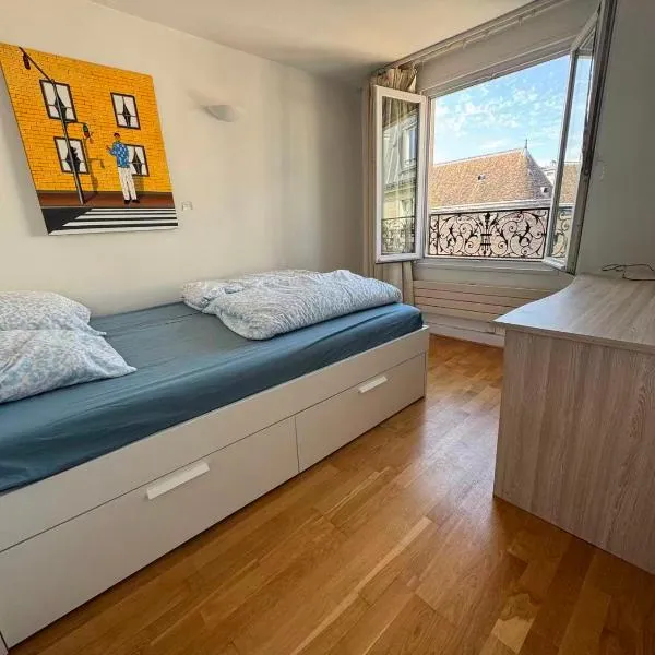 Cozy Room in Le Marais, hotel a Parigi