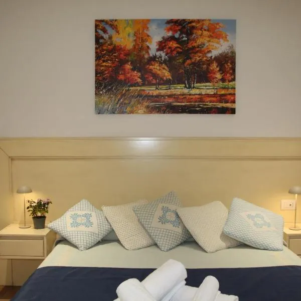 Central Dorgali Guest House, хотел в Доргали