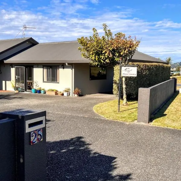 Almost Country, hotel in Taupo