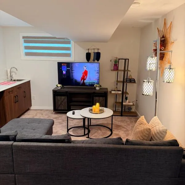 Cozy and Stylish Private Basement Suite, hotel en Winnipeg