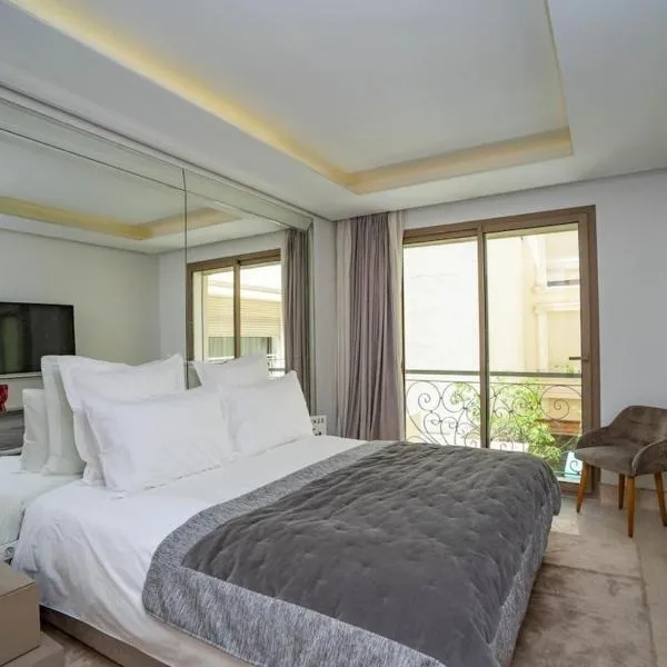 Bright Luxury Studio Apartment - City Center, hotel en Casablanca