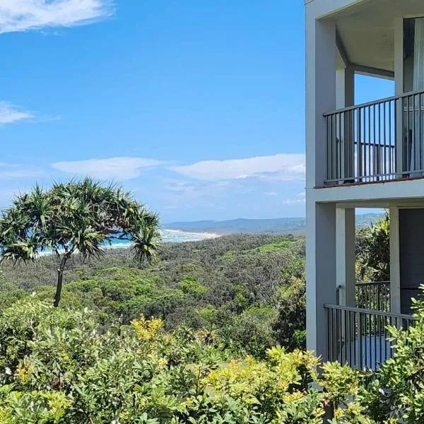 Whalewatch Ocean Beach Resort, hotel di Point Lookout