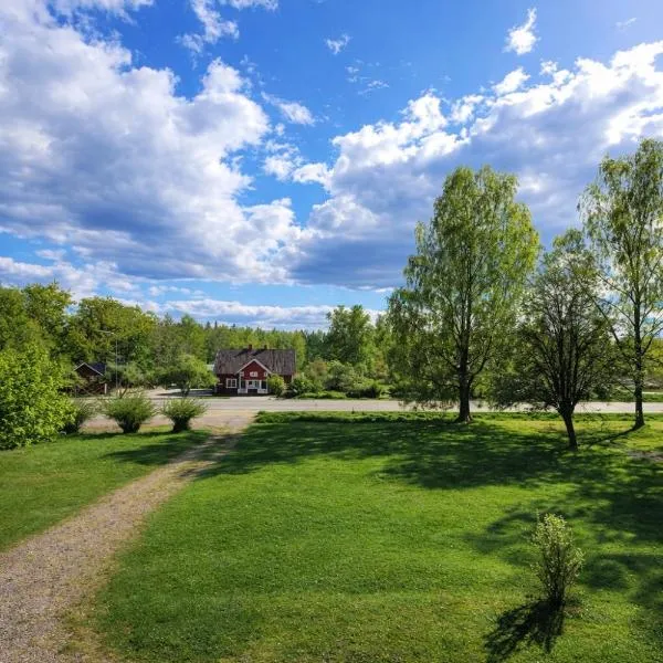 Nordic Calm Forest Apartment，Hävla的飯店