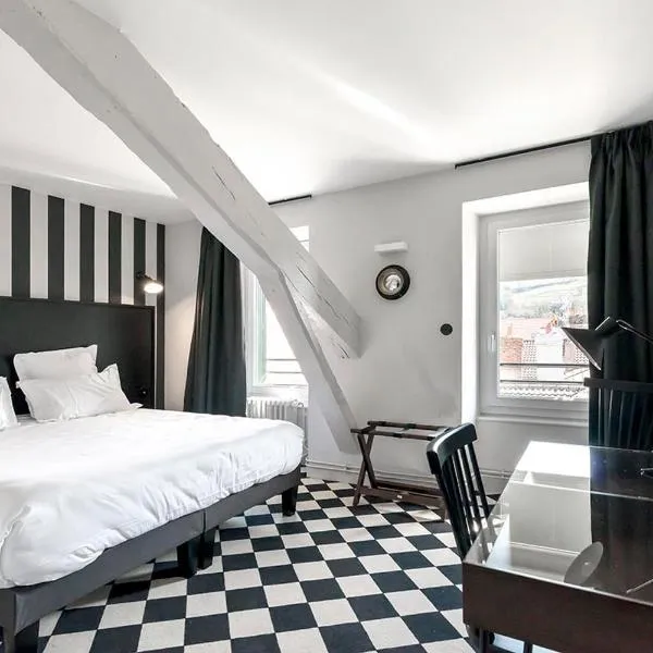 Urban Style Hotel des Carmes – hotel w mieście Aurillac