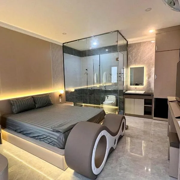 Hưng Phát Hotel 2 - Gadren、Phú Lợiのホテル
