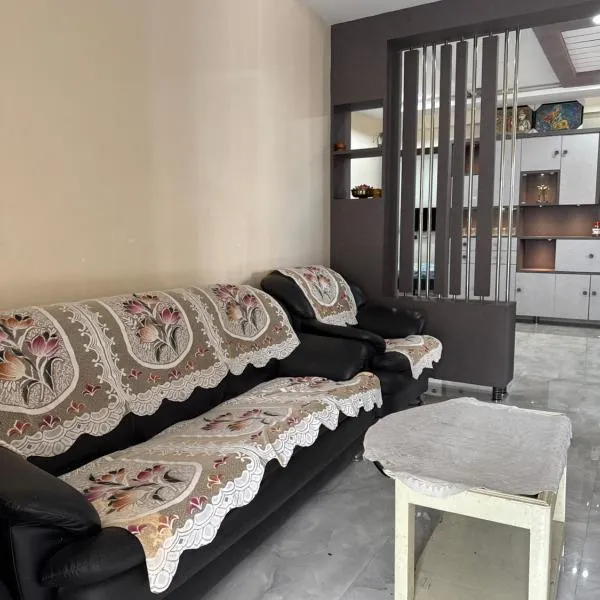 Casa Satya Stays - Luxury 3 BHK Hill view, Spacious Family Stay โรงแรมในวิสาขปัตนัม