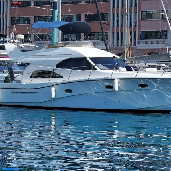 Yacht Experience in Monaco Harbour, מלון במונטה קרלו