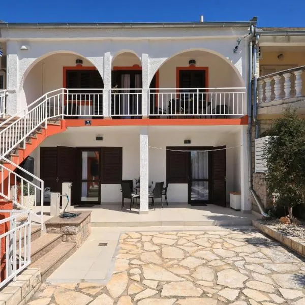 Hibis, No 3, hotel in Starigrad