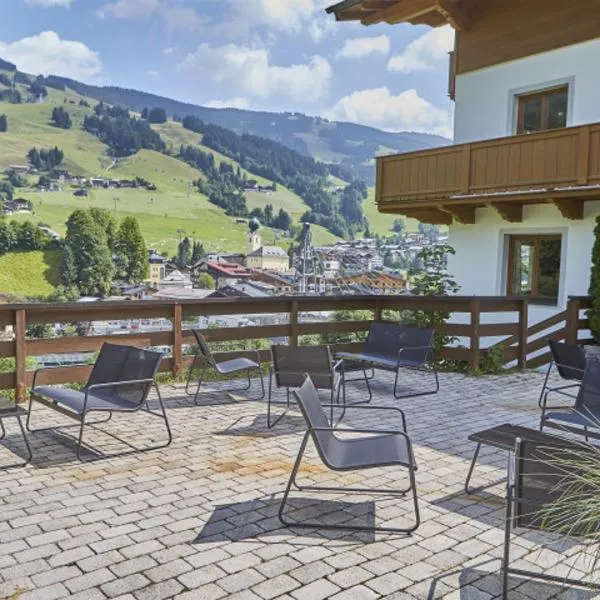Chalet Wallehen by we rent, JOKERCARD INCLUDED, khách sạn ở Saalbach Hinterglemm