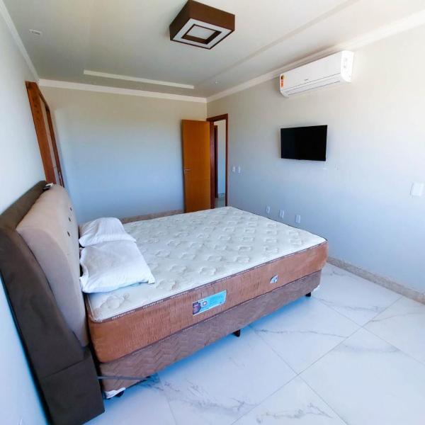 Casa com piscina, hidromassagem e vista para o mar - Foto 4