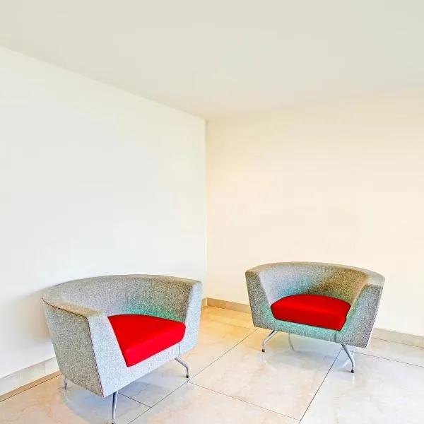 Super Townhouse Oak Electronic City Formerly Hotel Trubell、バンガロールのホテル