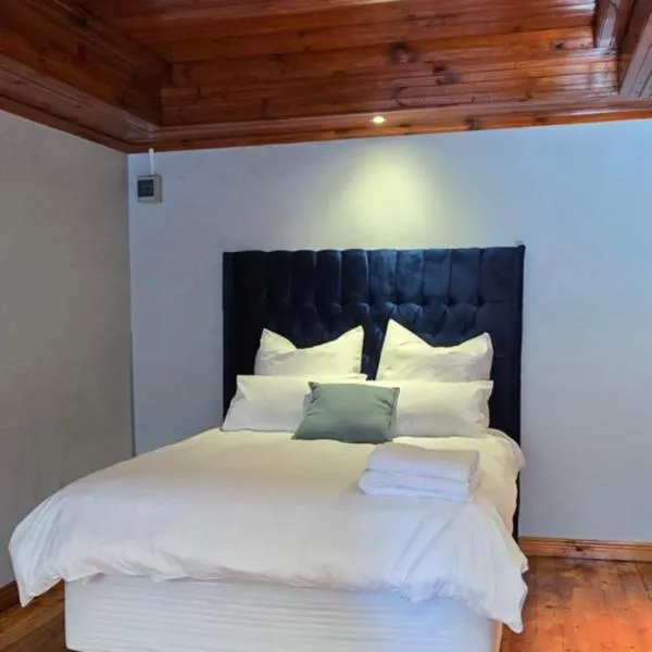 Relax Guest House, מלון בגודווד