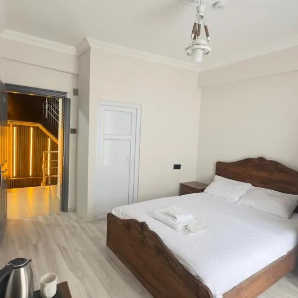 ZÜMRÜT KONAĞı, hotel a Mardin