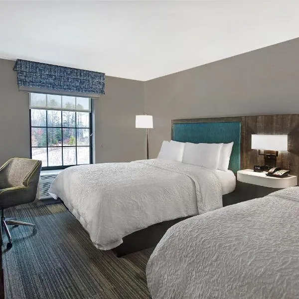 Hampton Inn Westfield、ウェストフィールドのホテル