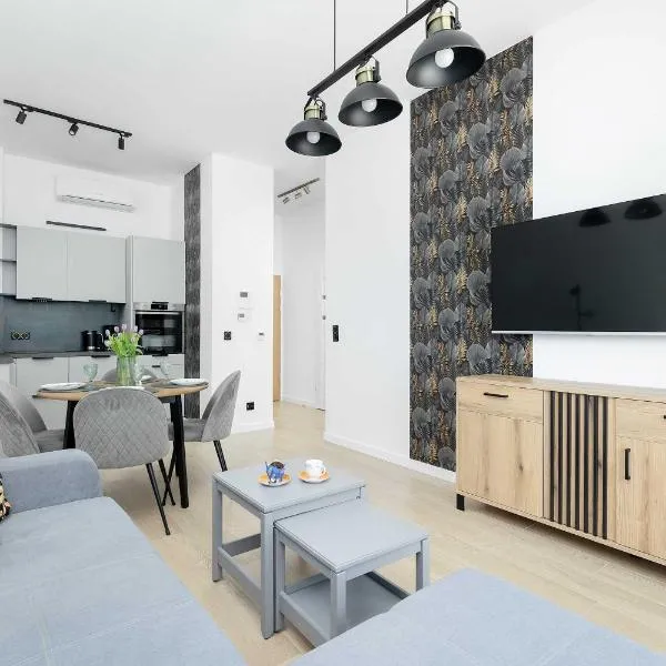 Hevenia Apartament z Parkingiem i Balkonem by Renters Prestige, hotel sa Mrzeżyno