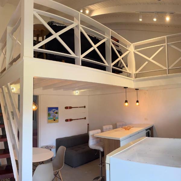 Flat Duplex Premium - Maresias - 150m da Praia Piscina, Wi-Fi e Garagem