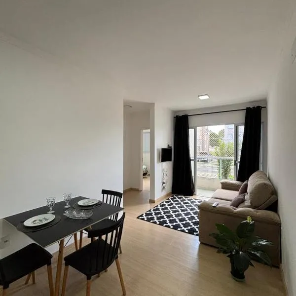 Apartamento Equipado Acesso Rápido a SP 127 - Tatuí - SP, khách sạn ở Tatuí