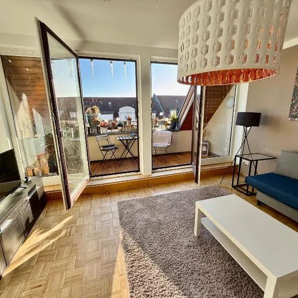 Großzügige, sonnige Dachgeschosswohnung mit Balkon, viešbutis Leipcige