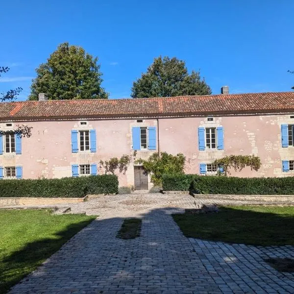 Maison Nathis, hotel v destinaci Saint-Sulpice-de-Roumagnac