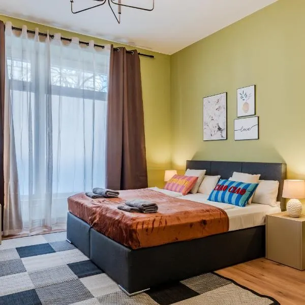 Deluxe Suites near Messe Berlin 8 Guests 2 Bathroom, hotel en Berlín