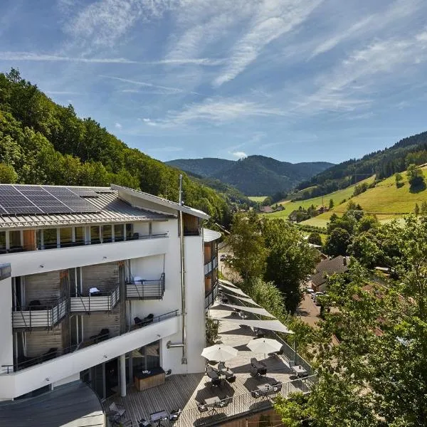 ElzLand Hotel Pfauen WELLNESS & SPA – hotel w mieście Elzach