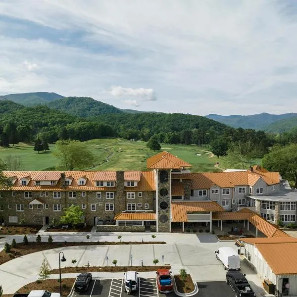 Waynesville Inn and Golf Club, Tapestry Collection by Hilton, hotel v mestu Waynesville