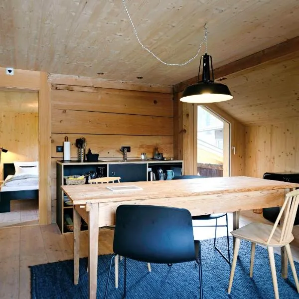 Lenk Lodge - Boutique & Design Hotel und Apartements, отель в городе Ленк